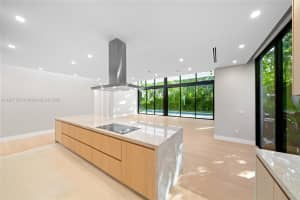 1002 Ne 117th St Biscayne Park, FL 33161 - MLS#A11917175