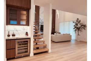 804 Crestview Cir Weston, FL 33327 - MLS#A11917205