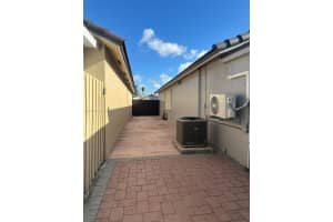 2753 W 68th Pl, Hialeah, FL 33016, - MLS#A11917234