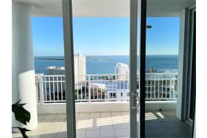 801 Brickell Key Blvd 3211 Miami, FL 33131 - MLS#A11917243