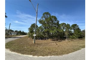 2900 33rd St W Lehigh Acres, FL 33971 - MLS#A11917261