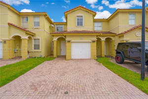 8643 Nw 112th Pl 8643, Doral