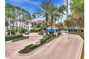 3255 NE 184th St, Aventura, FL 33160, - MLS#A11917321