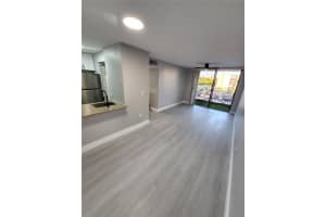 8145 Nw 7th St 320, Miami