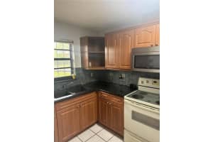 5046 Sw 145th Ave, Miami