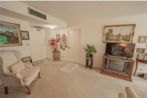 301 174th St 309 Sunny Isles Beach, FL 33160 - MLS#A11917393