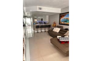 2211 W 53rd Pl #2211, Hialeah, FL 33016, - MLS#A11917410