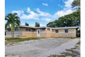 18701 Nw 39th Ct Miami Gardens, FL 33055 - MLS#A11917412
