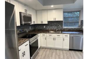 3064 Riverside Dr 3g, Coral Springs