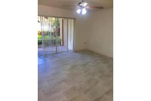 22102 Glenmoor Dr 102 West Palm Beach, FL 33409 - MLS#A11917460