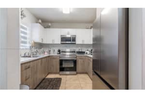 8390 Nw 103rd St 102h Hialeah Gardens, FL 33016 - MLS#A11917469