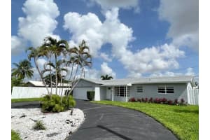 1931 Ne 55th Ct Fort Lauderdale, FL 33308 - MLS#A11917498