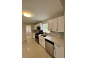 1931 Ne 55th Ct Fort Lauderdale, FL 33308 - MLS#A11917498