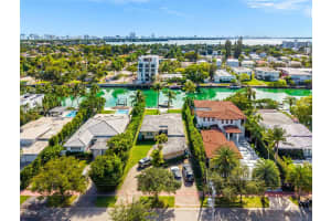 700 S Shore Dr Miami Beach, FL 33141 - MLS#A11917559