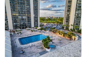 20367 W Country Club Dr L25, Aventura, FL 33180, - MLS#A11917561