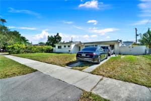 10100 Nicaragua Dr Cutler Bay, FL 33189 - MLS#A11917566