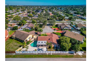 8920 Nw 15th St Pembroke Pines, FL 33024 - MLS#A11917601