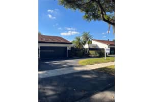 7320 Coldstream Dr, Hialeah, FL 33015, Sold 12/22/25