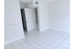 1175 Nw 124th Pl 101 Miami, FL 33182 - MLS#A11917653