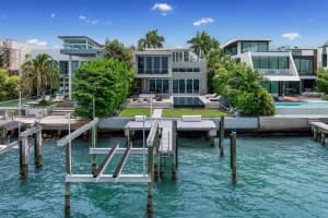 1379 N Venetian Way, Miami Beach, FL 33139, - MLS#A11917675