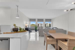 700 Biltmore Way 505 Coral Gables, FL 33134 - MLS#A11917676