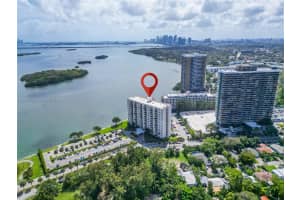 880 Ne 69th St 10r, Miami
