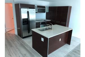 1900 N Bayshore Dr 3907, Miami