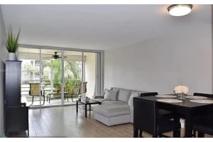 9230 Lagoon Pl 215, Davie