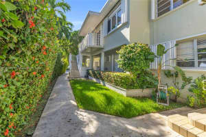 1101 98th St APT 5, Bay Harbor Islands, FL 33154, - MLS#A11917801