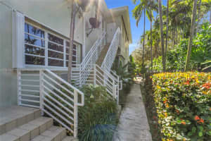 1101 98th St APT 5, Bay Harbor Islands, FL 33154, - MLS#A11917801