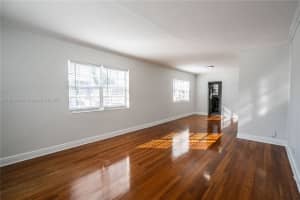 330 84th St APT 12, Miami Beach, FL 33141, - MLS#A11917824