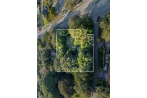 8200 Sunset Dr, Miami