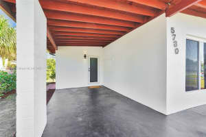 5730 Sw 54th Ter Davie, FL 33314 - MLS#A11917882