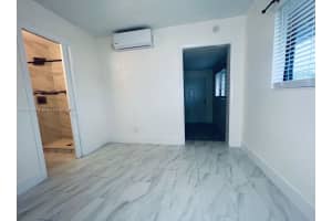 MLS# A11917906, West Park, Florida 33023