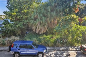 424 N J St Lake Worth, FL 33460 - MLS#A11917952