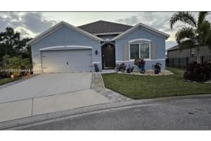 2271 Sw Arlington Dr Sw, Vero Beach