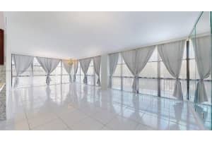 1000 Parkview Dr APT 431, Hallandale Beach, FL 33009, - MLS#A11918015