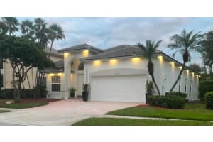 17048 Nw 19th St, Pembroke Pines