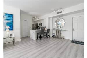 651 Okeechobee Blvd APT 201, West Palm Beach, FL 33401, - MLS#A11918026