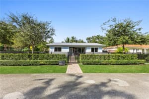 8910 Ne 9th Ct Miami, FL 33138 - MLS#A11918035