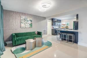 2215 Cleveland St, Hollywood, FL 33020, - MLS#A11918039