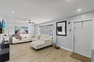 8089 Sw 18th Ct 2-7, Davie