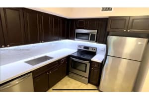 3690 N 56th Ave APT 916, Hollywood, FL 33021, - MLS#A11918124