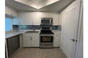 721 Se 1st Way B18, Deerfield Beach