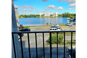 5501 Nw 7th St E302, Miami