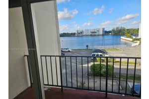 5501 NW 7th St APT E302, Miami, FL 33126, - MLS#A11918153