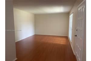 10784 N Kendall Dr APT D4, Miami, FL 33176, - MLS#A11918241