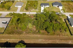 844 E Foxtail Lehigh Acres, FL 33974 - MLS#A11918258