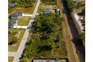 844 E Foxtail Lehigh Acres, FL 33974 - MLS#A11918258