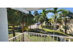 437 Executive Center Dr APT 209, West Palm Beach, FL 33401, - MLS#A11918259